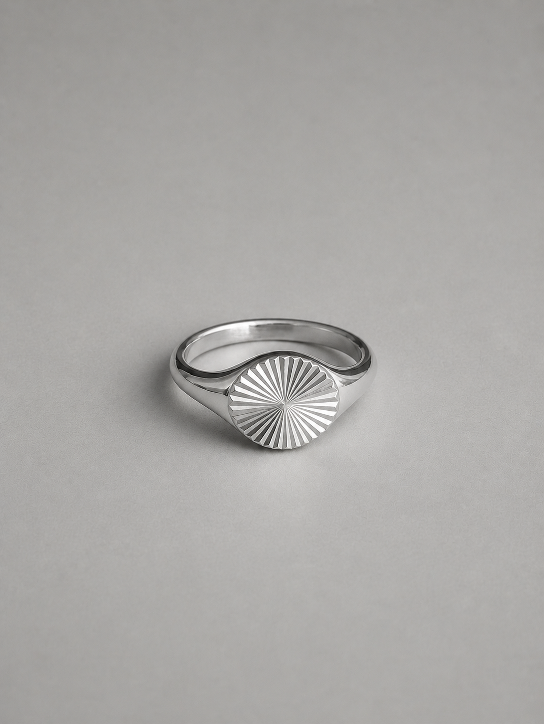 Éclat Ring  R005