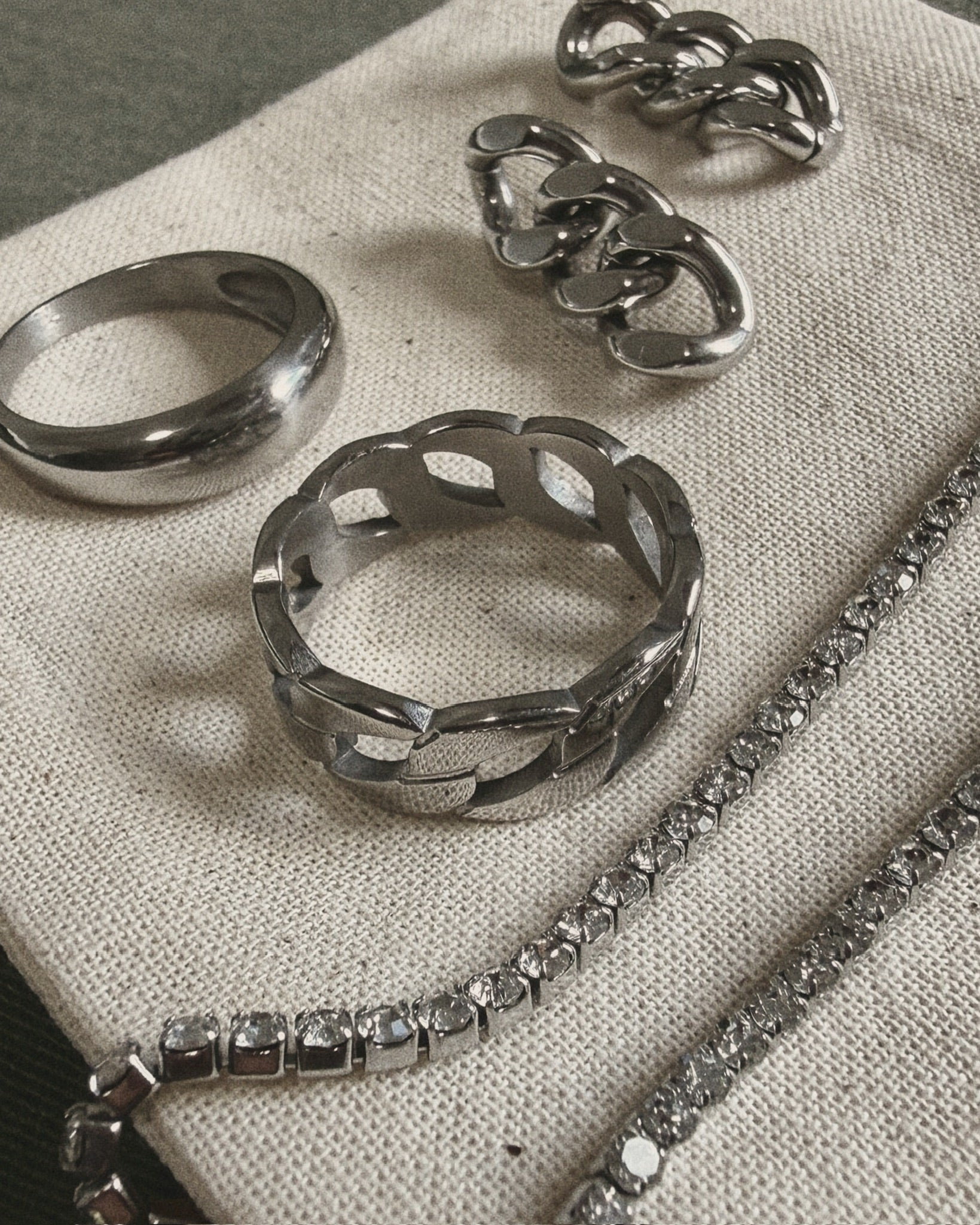 R002［Silver］