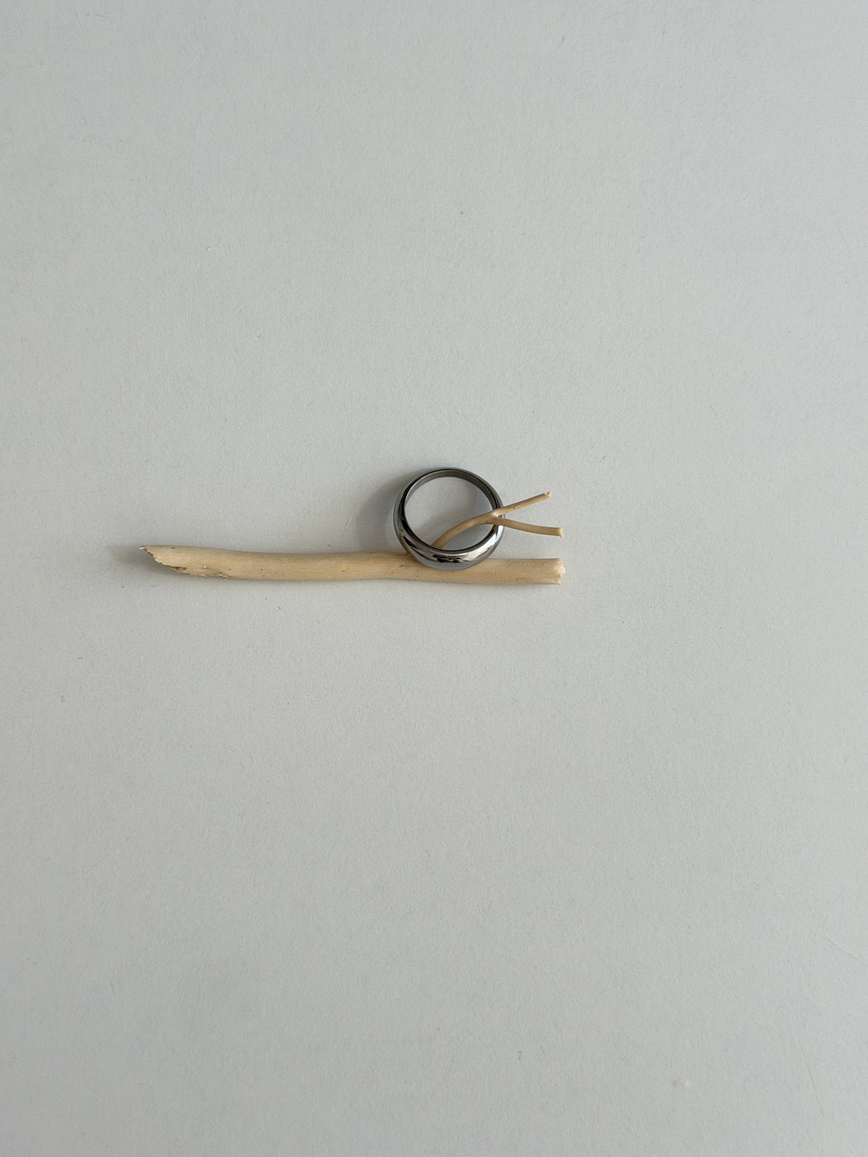 R001［Silver］