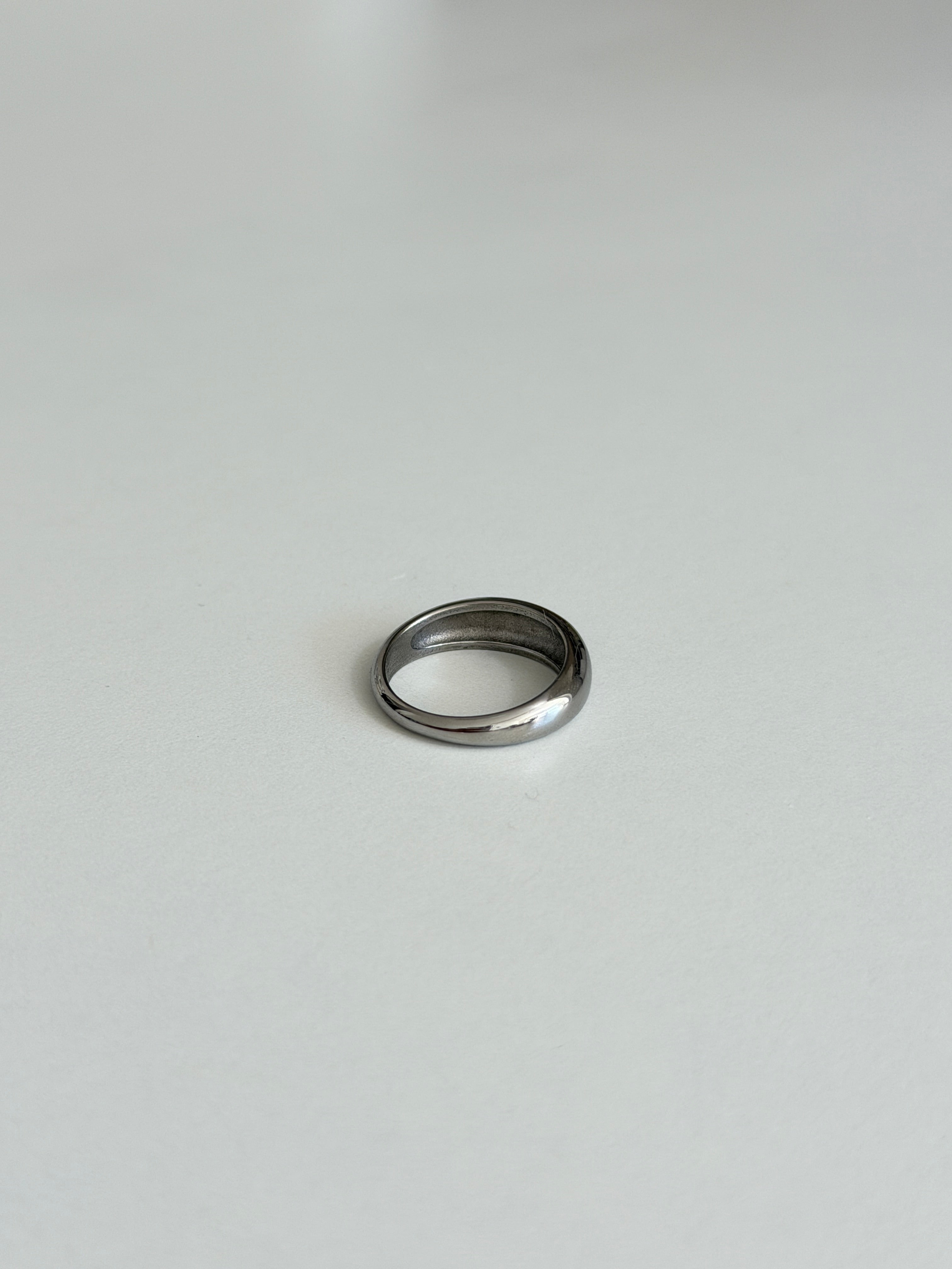 R001［Silver］