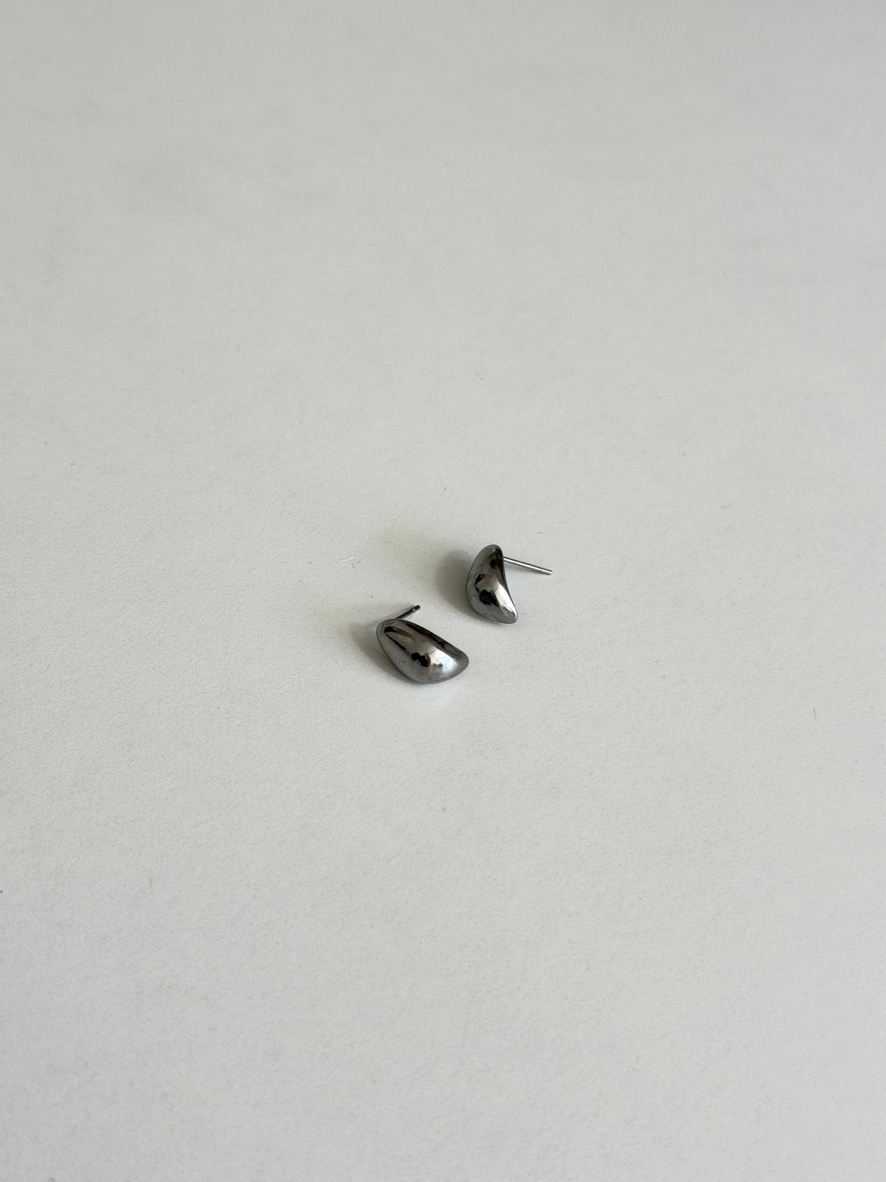 P001［Silver］