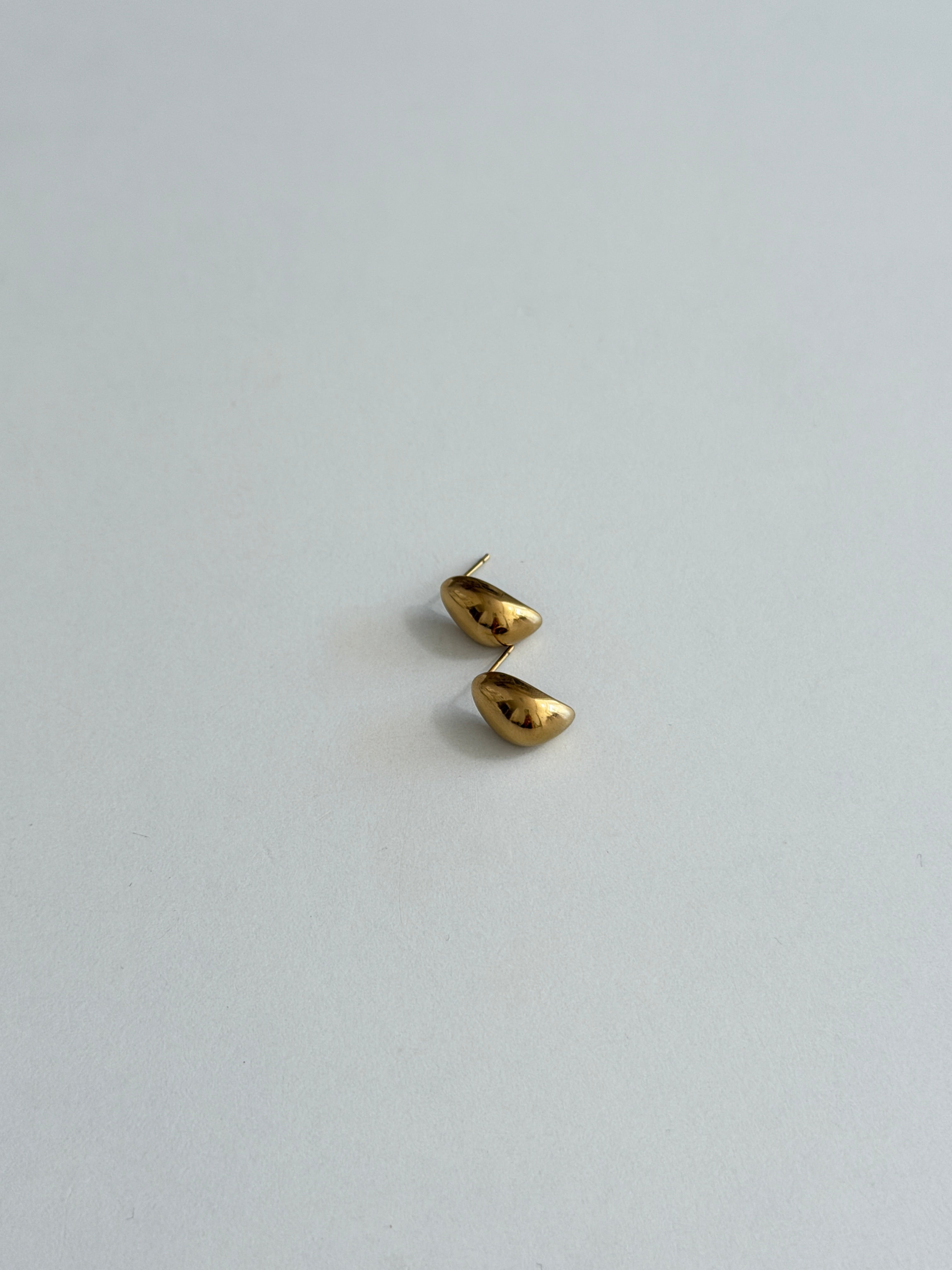 P001［Gold］