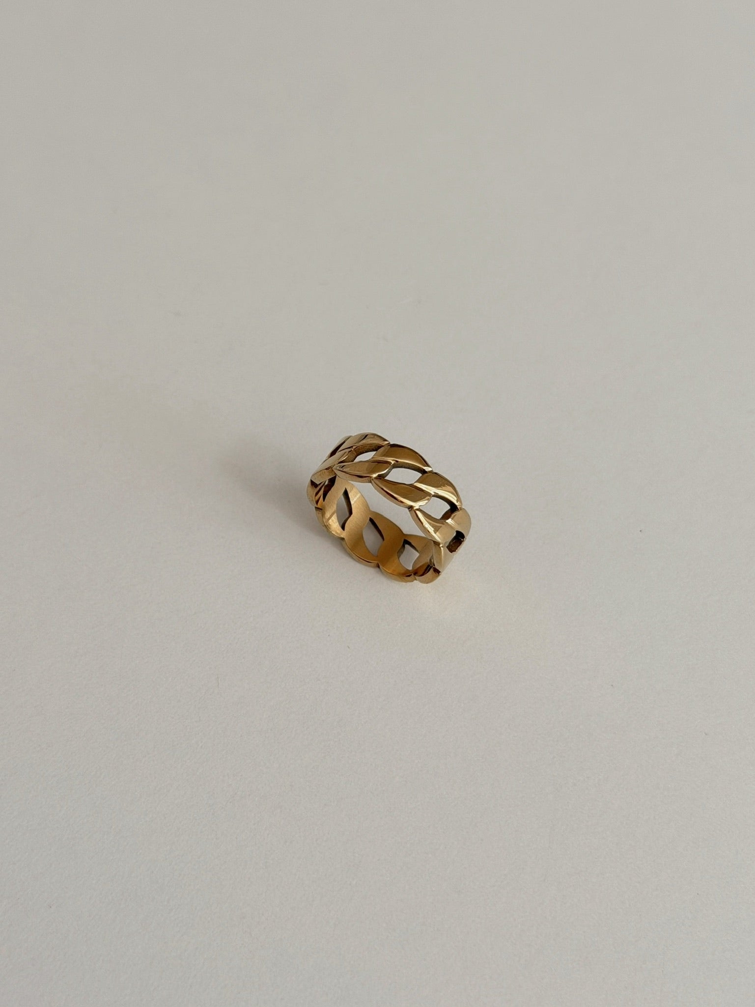 R002［Gold］