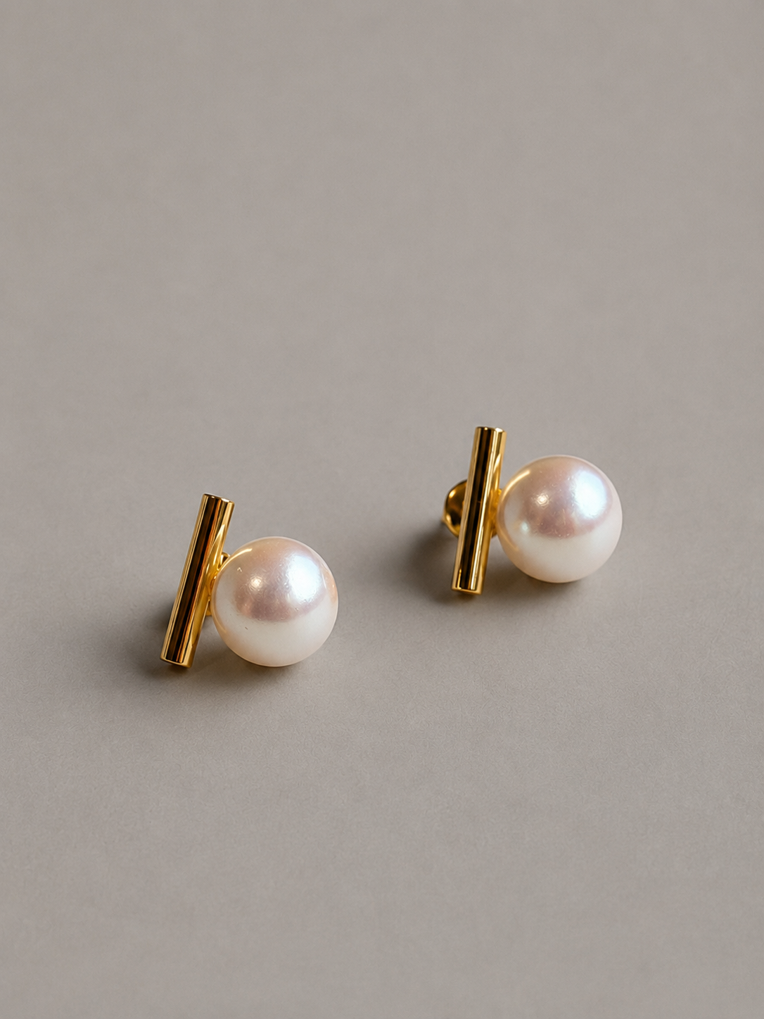 Barre Pierce P024　バーパールピアス　p024 メイン画像　ゴールド単体のメイン写真