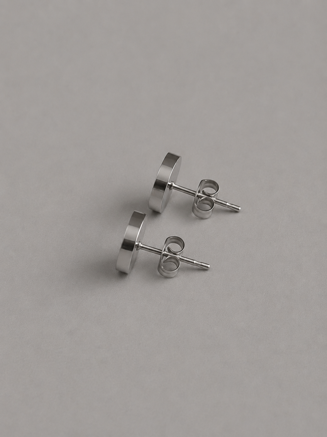 Éternel Pierce P026　エターナルピアス　シルバー　 留め具とデザインのディテール