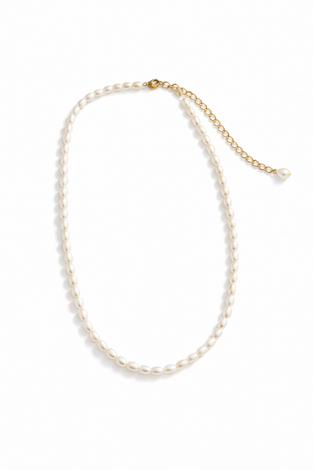 OUIの淡水パールをあしらった繊細で上品なPerle Necklace N011です。